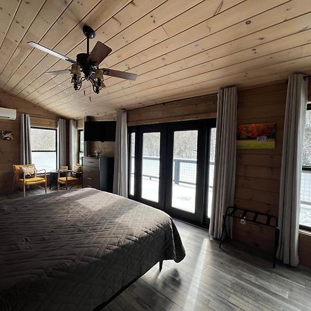 Firefly Fields 2-Acres With Guest House, Game Room, Mountain & River Views Севьервилл Экстерьер фото