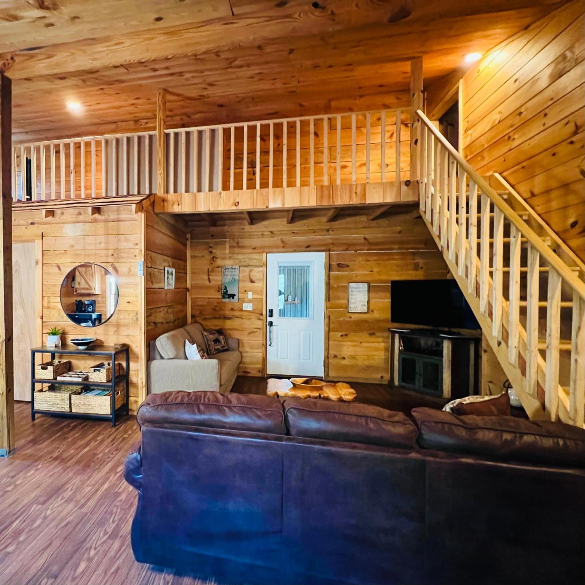 Firefly Fields 2-Acres With Guest House, Game Room, Mountain & River Views Севьервилл Экстерьер фото