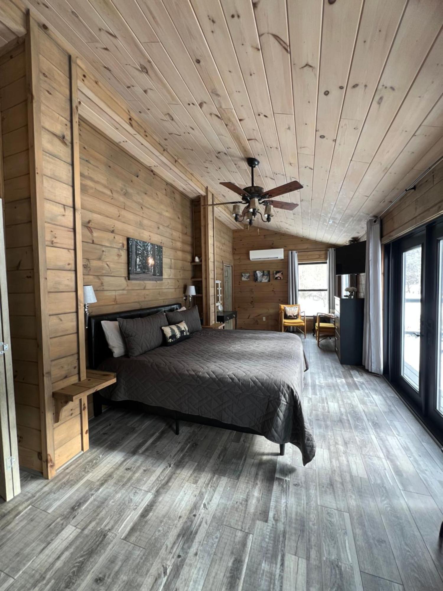 Firefly Fields 2-Acres With Guest House, Game Room, Mountain & River Views Севьервилл Экстерьер фото